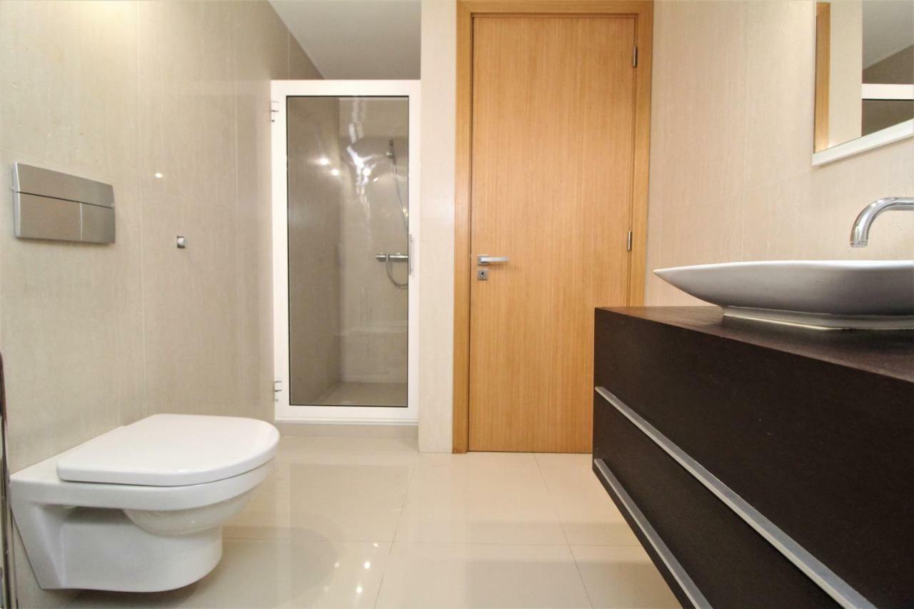 Living Penthouse Apartment ฟุงชาล ภายนอก รูปภาพ