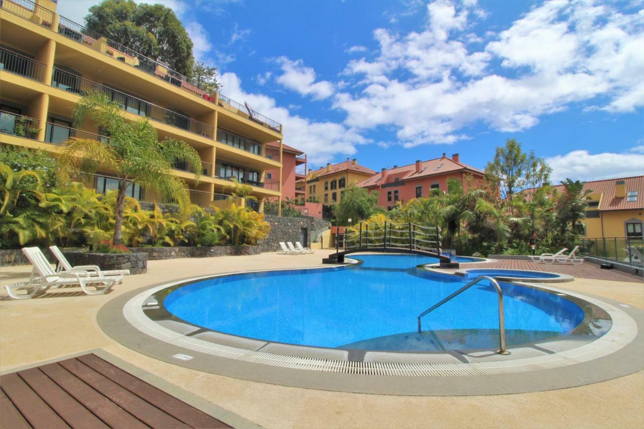 Living Penthouse Apartment ฟุงชาล ภายนอก รูปภาพ