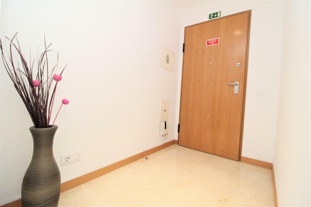 Living Penthouse Apartment ฟุงชาล ภายนอก รูปภาพ